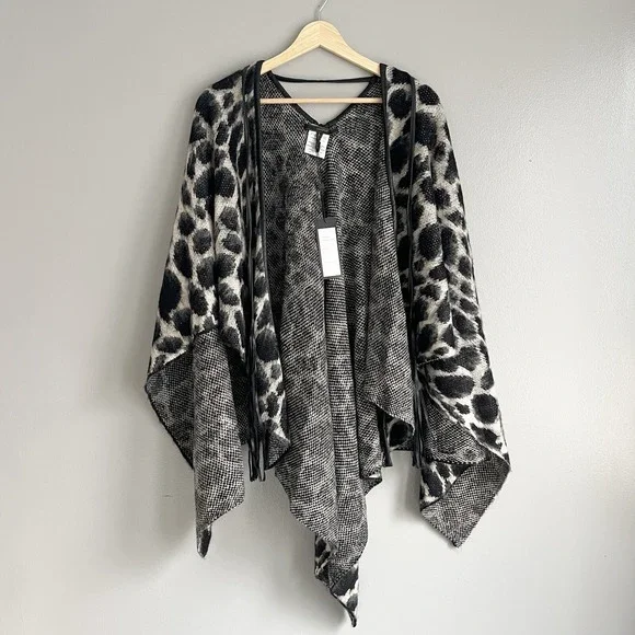 MaxSport Poncho Sweater Wrap Animal Print Tassels Oversized Fuzzy L XL NWT - Picture 1 of 10
